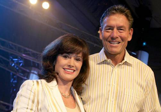 Whittle Super Saturday w/ Whitney & Rob Cooper: 4/7/2018 (4 CDs) Whittle Super Saturday w/ Whitney & Rob Cooper: 4/7/2018 (4 CDs)